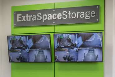 Extra Space Storage - 5305 Parkdale Dr St Louis Park, MN 55416