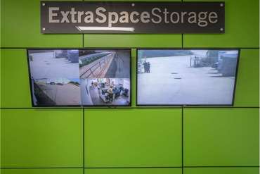 Extra Space Storage - 2016 Lebanon Rd West Mifflin, PA 15122
