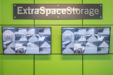 Extra Space Storage - 5525 N Mesa St El Paso, TX 79912
