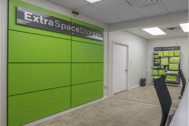 Extra Space Storage - 2417 E Stone Dr Kingsport, TN 37660