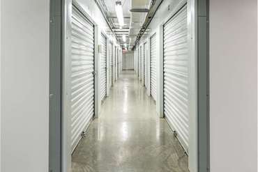 Extra Space Storage - 5390 Rockville Rd Indianapolis, IN 46224