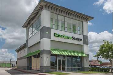 Extra Space Storage - 9809 Broadway St Pearland, TX 77584