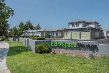 Extra Space Storage - 161 Duesenberg Dr Thousand Oaks, CA 91362