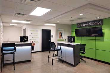 Extra Space Storage - 5065 Santana St Murfreesboro, TN 37129