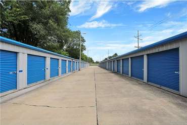 Storage Express - 711 Indianapolis St Bloomington, IL 61701