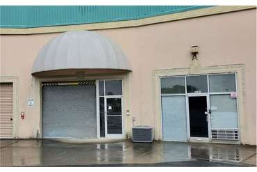 Extra Space Storage - 1641 Downtown West Blvd Knoxville, TN 37919