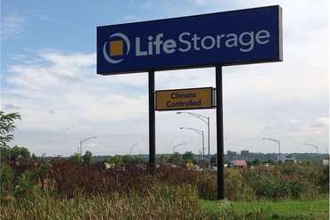 Life Storage - 3690 Leharps Dr Austintown, OH 44515