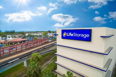 Life Storage - 6820 SW 81st Ter Miami, FL 33143