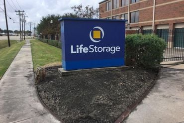 Life Storage - 5960 W Main St League City, TX 77573