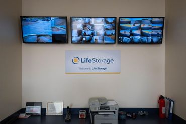 Life Storage - 9717 E US Highway 290 Austin, TX 78724