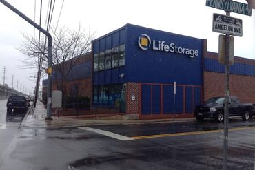 Life Storage - 101 E Hoffman Ave Lindenhurst, NY 11757