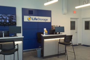 Life Storage - 6850 SW 81st Ter Miami, FL 33143
