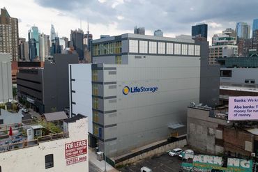 Life Storage - 622 W 51st St New York, NY 10019
