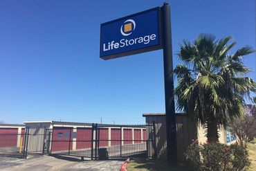 Life Storage - 9403 Marbach Rd San Antonio, TX 78245
