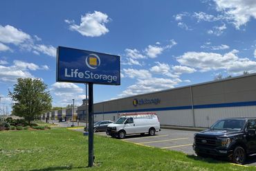 Life Storage - 338 Highway 34 Matawan, NJ 07747