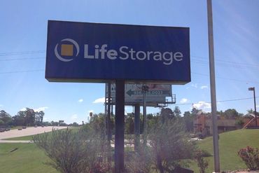 Life Storage - 15261 Highway 105 W Montgomery, TX 77356