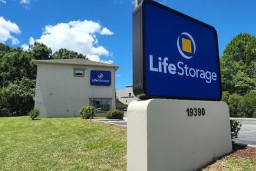 Life Storage - 19390 Bruce B Downs Blvd Tampa, FL 33647