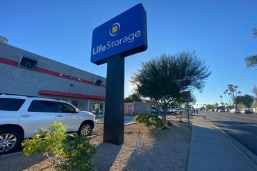 Life Storage - 2019 W Glendale Ave Phoenix, AZ 85021
