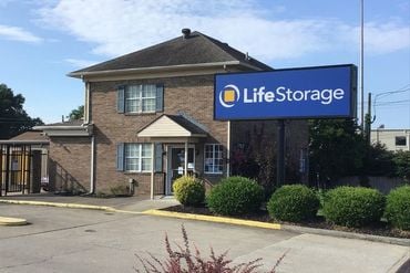 Life Storage - 5215 Dixie Hwy Louisville, KY 40216