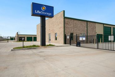 Life Storage - 9401 S Eastern Ave Oklahoma City, OK 73160
