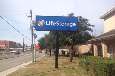 Life Storage - 8726 Long Point Rd Houston, TX 77055