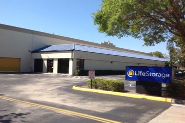 Life Storage - 9900 SW 18th St Boca Raton, FL 33428