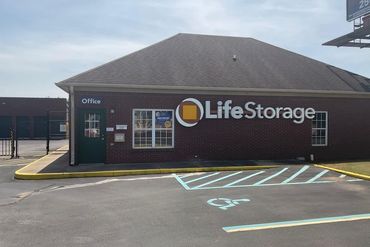 Life Storage - 700 Martin Rd SW Huntsville, AL 35824