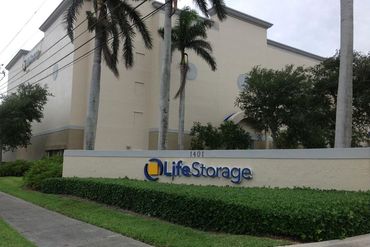 Life Storage - 1401 Mercer Ave West Palm Beach, FL 33401