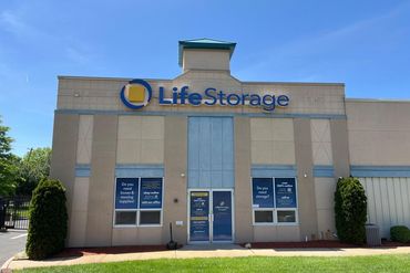 Life Storage - 42 Tinton Falls Rd Farmingdale, NJ 07727