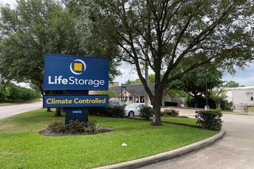 Life Storage - 7835 W Sam Houston Pkwy N Houston, TX 77040