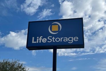 Life Storage - 2905 Crystal Springs Bedford, TX 76021