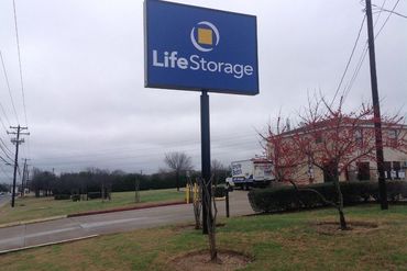 Life Storage - 6509 S 1st St Austin, TX 78745