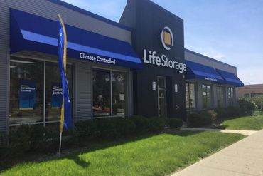 Life Storage - 3323 W Addison St Chicago, IL 60618