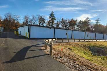 Extra Space Storage - 220 Kingston Rd Danville, NH 03819