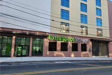 Extra Space Storage - 4022 Ridge Ave Philadelphia, PA 19129