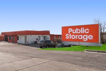 Public Storage - 440 E Saint Charles Rd Carol Stream, IL 60188