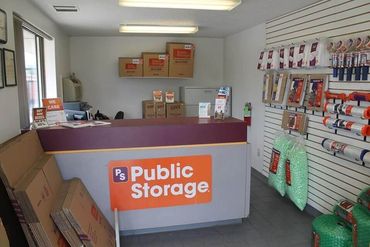 Public Storage - 900 W Layton Ave Milwaukee, WI 53221