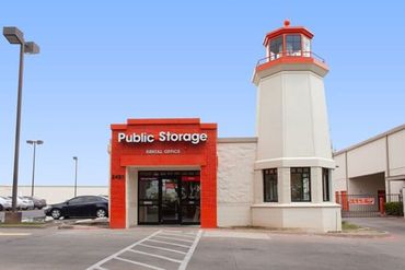 Public Storage - 2420 N Haskell Ave Dallas, TX 75204