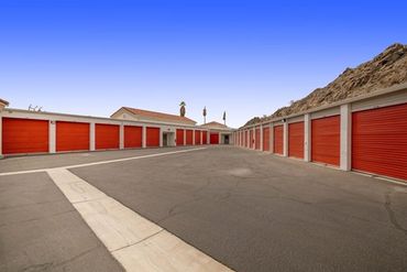 Public Storage - 72150 Fred Waring Drive Palm Desert, CA 92260
