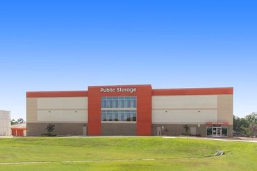 Public Storage - 9811 North Freeway Houston, TX 77037