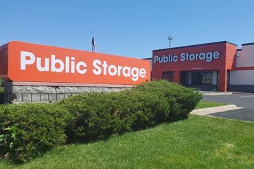 Public Storage - 240 Arlington Ave E St Paul, MN 55117