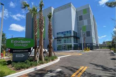 Extra Space Storage - 15699 W Dixie Hwy North Miami Beach, FL 33162