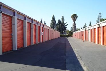 Public Storage - 1820 Frienza Ave Sacramento, CA 95815