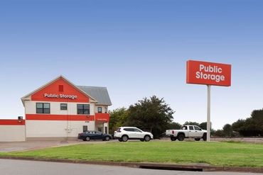 Public Storage - 3700 Cockrell Ave Fort Worth, TX 76110