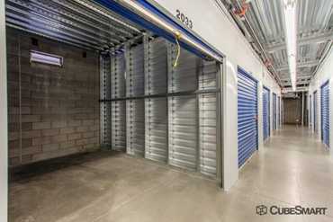 CubeSmart Self Storage - 533 E Dunlap Ave Phoenix, AZ 85020