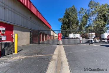 CubeSmart Self Storage - 4011 Fairgrounds St Riverside, CA 92501