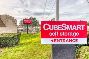 CubeSmart Self Storage - 2828 W 5th St Santa Ana, CA 92703