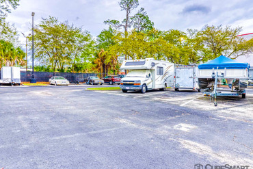 CubeSmart Self Storage - 8552 Baymeadows Rd Jacksonville, FL 32256
