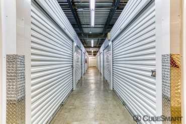 CubeSmart Self Storage - 5061 Ne 13th Ave Oakland Park, FL 33334
