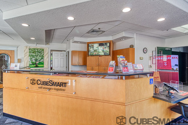 CubeSmart Self Storage - 3730 S Orange Ave Orlando, FL 32806